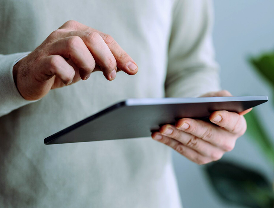 Material - Mobile - Hero.jpg